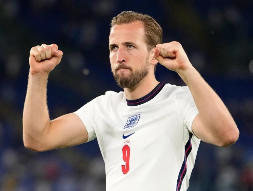 Ten Hag cũng đang rất muốn chiêu mộ Harry Kane về Manchester United