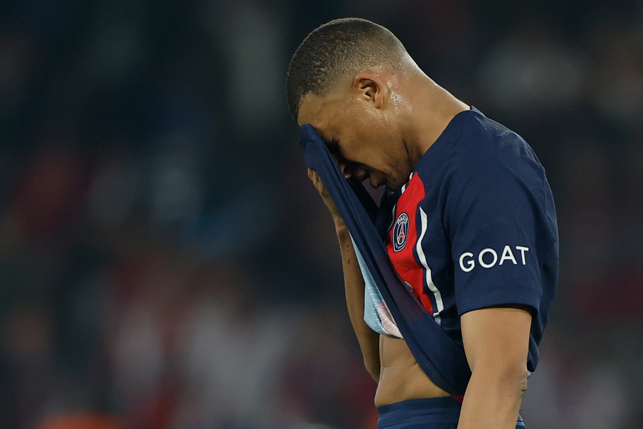 Mbappe sau khi giấc mơ tranh cúp Champions League thất bại