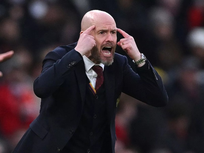 Erik Ten Hag thừa nhận sự thật về tranh cãi VAR giúp MU hòa