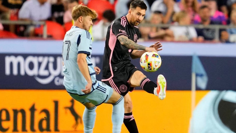 Messi giúp Inter Miami giành trọn 3 điểm khi đánh bại Sporting KC